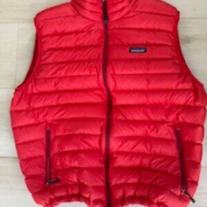Patagonia Men’s Down Vest XL
